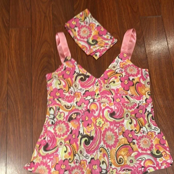 Sigrio Olsen colorful dressy tank top - Picture 2 of 3